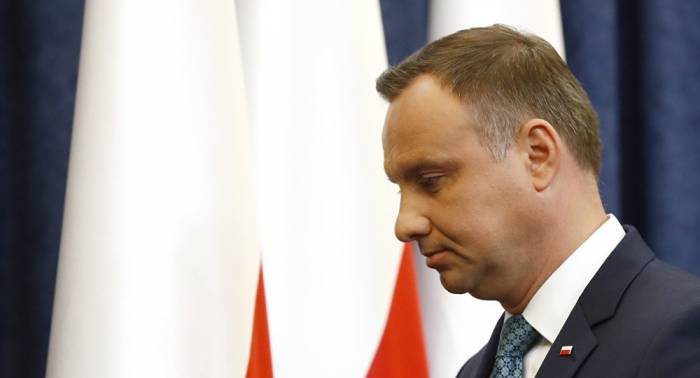 Presidente de Polonia vetará polémica ley sobre Tribunal Supremo