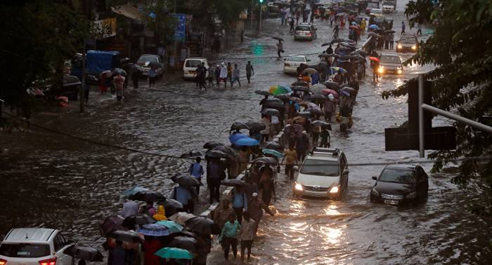 Las lluvias más fuertes en 12 años en la India dejan sin vida a varias personas