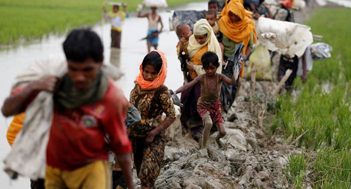 Unos 87.000 rohinyás huyen de Birmania a Bangladés en diez días