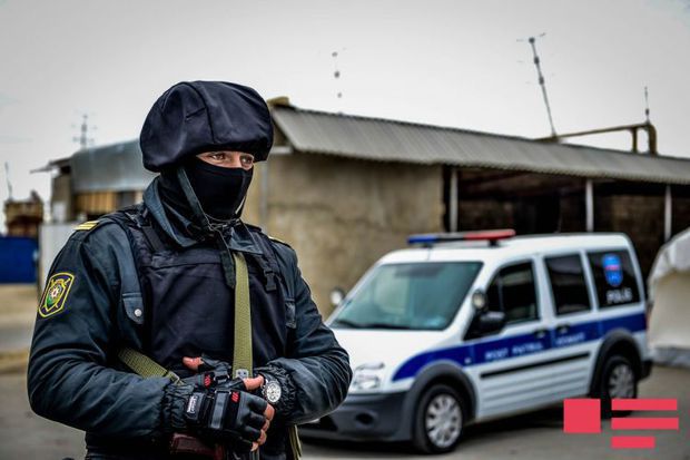 Bakıda məktəbləri silahlı polislər qoruyur