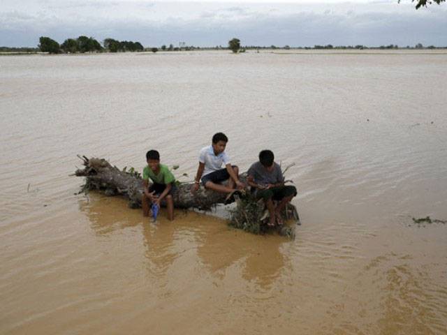 Flash floods kill 24 in Indonesia, thousands of homes damaged
