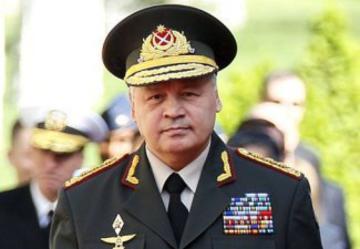 Azerbaijani Defence Minister meets Turkish Premier