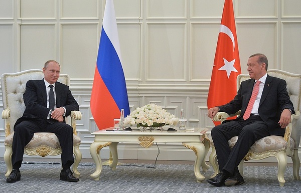 Le Kremlin confirme une rencontre Poutine-Erdogan début août en Russie - FLASH Info