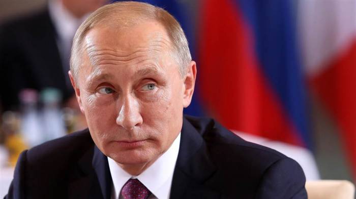 Putin idmançılardan üzr istədi