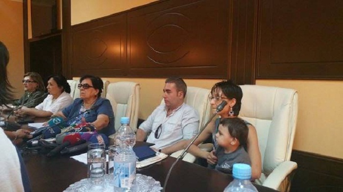 Die armenische Opposition demaskiert Sarkisjan 