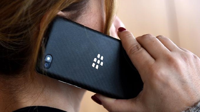 Blackberry lagert Smartphone-Geschäft aus