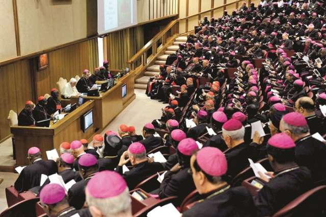 Homosexuality, divorce & remarriage up for discussion at Vatican synod - VIDEO