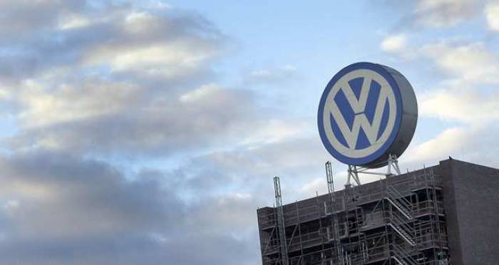 Perquisitions dans les bureaux de dirigeants de Volkswagen