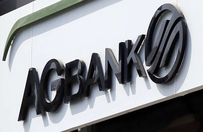 "AGBank"-ın bağlanması ilə bağlı iddialara cavab