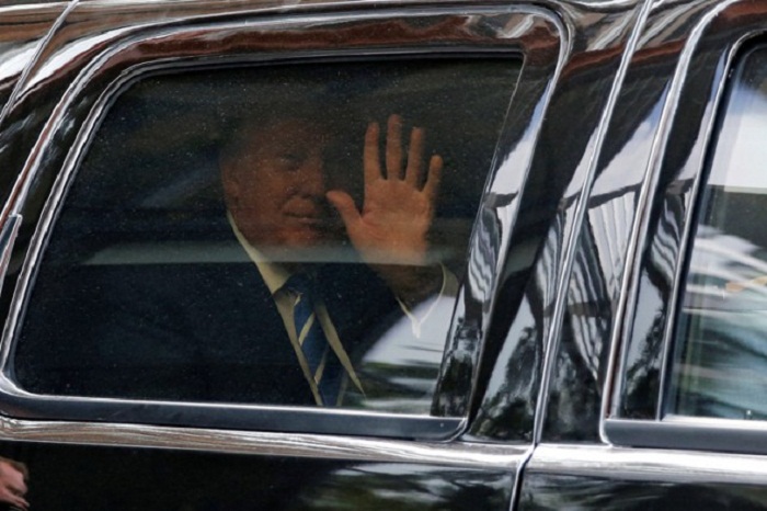 Accident sans gravité du convoi de Trump
