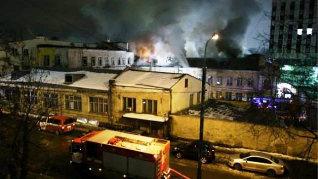 Rusiyada 12 miqrantı yandırdılar - VİDEO