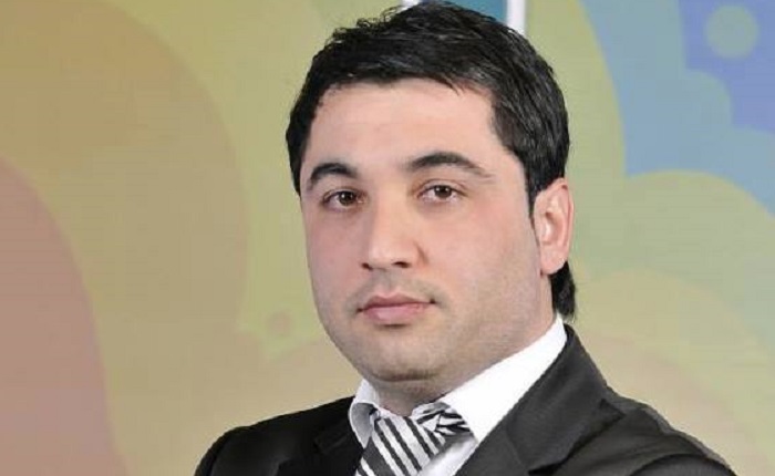 Zakir Fərəcov aparıcıya vəzifə verdi