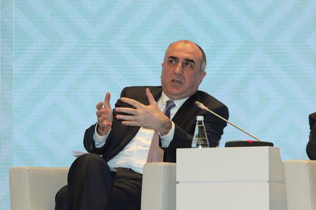 Biz `qutudan kənar` düşünməliyik - Məmmədyarov