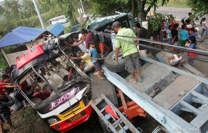 27 people killed in bus-trailer truck collision in Kenya