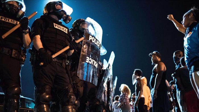Afroamericanas protestan contra brutalidad policial en EEUU