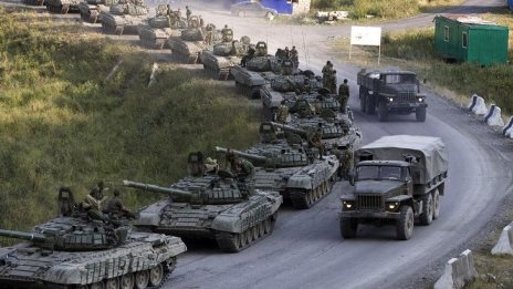 Putin qərarını dəyişdi: Rus ordusu Ukrayna sərhədinə qayıdır - VİDEO