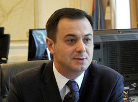 Elşad İskəndərova nazirlikdə vəzifə verildi
