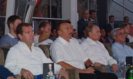 Əliyev Putin və Sarkisyanla bir arada - FOTOLAR
