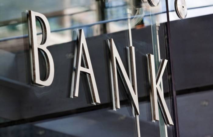 Banklar gücləndirilmiş iş rejiminə keçir