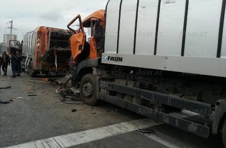 İcra hakimiyyətinin maşınları toqquşdu - Yenilənib