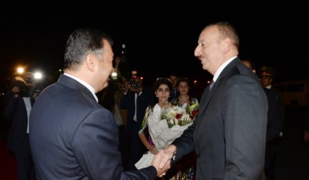 İlham Əliyev Tacikistana getdi - FOTOLAR
