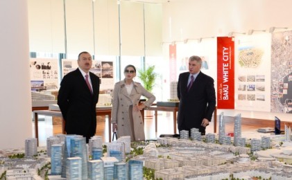 Prezident birinci xanımla “Ağ Şəhər”də - FOTOLAR