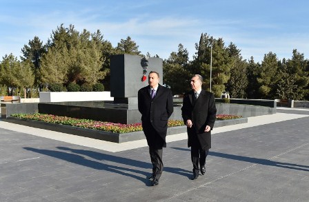 Prezident Sumqayıt parkında - FOTOLAR