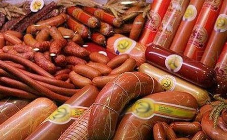 `Halal` kolbasalardan donuz əti çıxdı