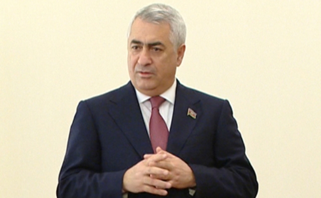 Cavid Qurbanovun qardaşı oğlu qəza törətdi - Avtomobili partladı