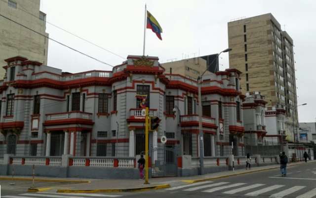 Le Pérou expulse l'ambassadeur du Venezuela
