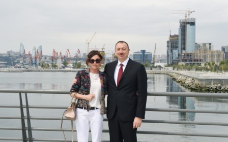Prezident xanımı ilə Ağ şəhərdə - FOTOLAR