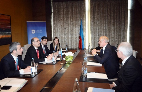 Abulfas Garayev meets Bangladeshi Minister of Culture