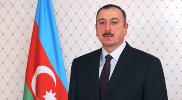 İlham Əliyev həmkarını təbrik edib