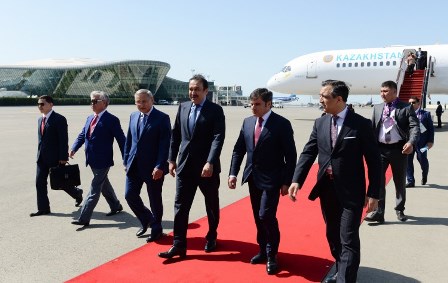 Qazaxıstanın baş naziri Bakıda