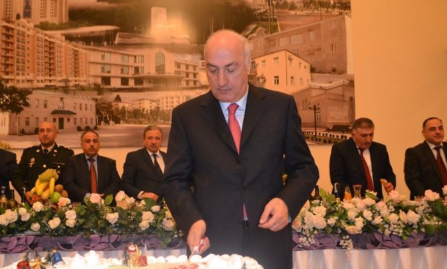 Zakir Fərəcovdan ilk qadağa – Sumqayıtda tikinti dayandırıldı