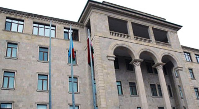 Müdafiə Nazirliyi: Təxribatdır, 8 hərbçi yaralanmayıb