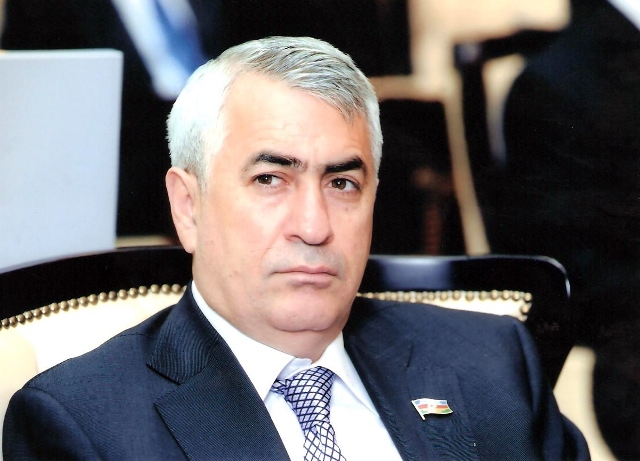 Cavid Qurbanov İranla birgə pul axtarır