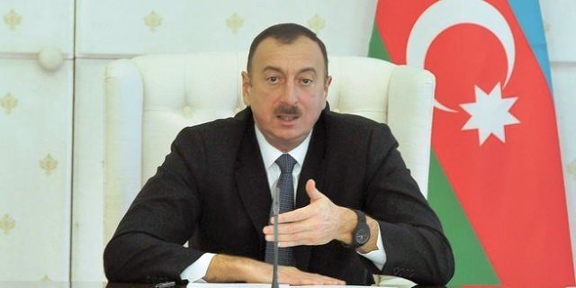 İlham Əliyev Miloş Zemanla təkbətək görüşdü