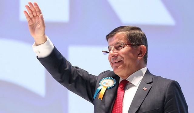 Davudoğlu yenidən AKP sədri seçildi