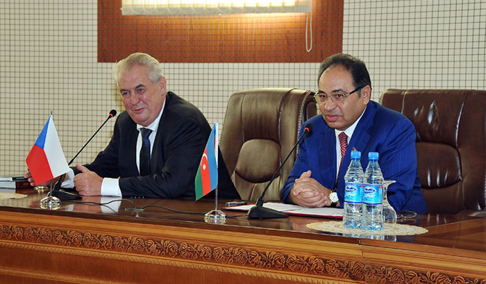 Besuch des tschechischen Präsidenten Miloš Zeman in der Bakuer Staatlichen Universität