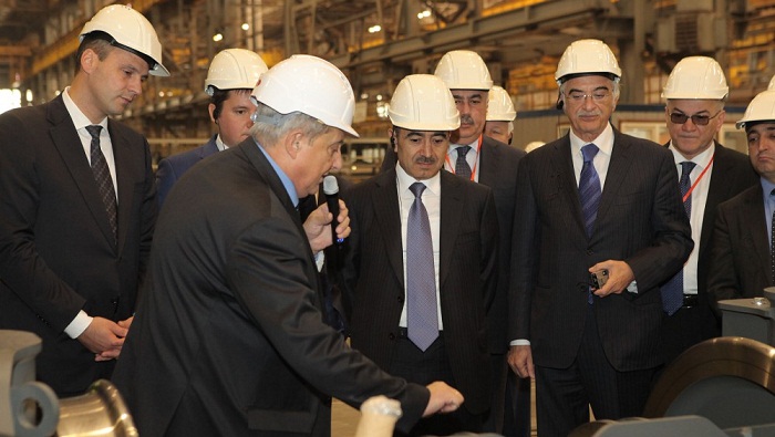 Azerbaijani delegation visit Ural Locomotives plant