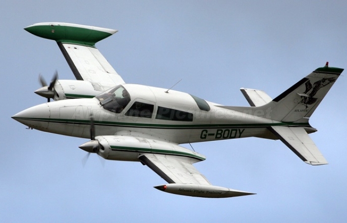 Au moins quatre morts dans un accident d'avion en Californie