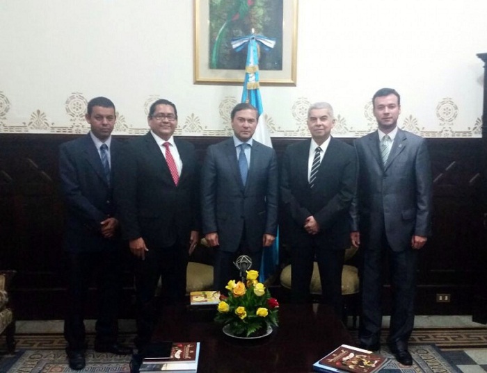 Le Guatemala soutient la position de l`Azerbaïdjan