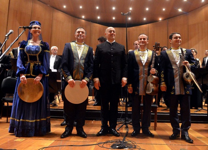 Brazilian radio airs program on Azerbaijani music