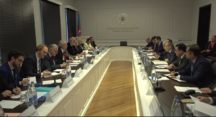 Working group on establishment of Azerbaijan-France University meets