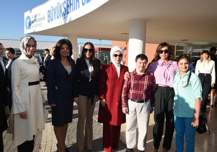 Mehriban Aliyeva a visité le Centre pour la réadaptation des personnes handicapées à Antalya  PHOTOS