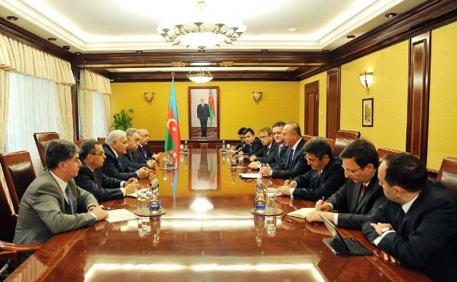 `Əlimizdən gələni etməyə hazırıq`- Oqtay Əsədovdan Türkiyəyə