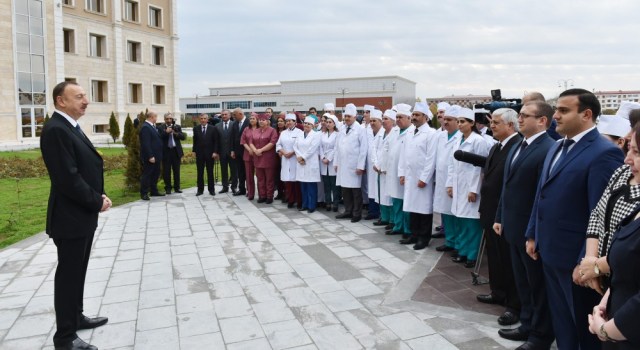 Prezident Naxçıvanda xəstəxana açılışında - FOTOLAR