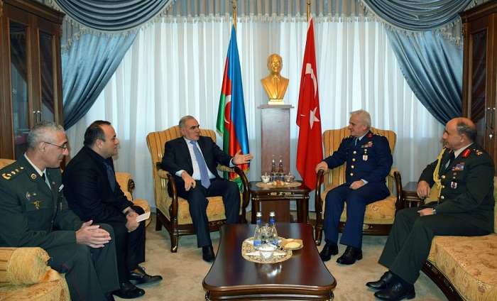 Azerbaijan, Turkey discuss prospects for cooperation in defense industry