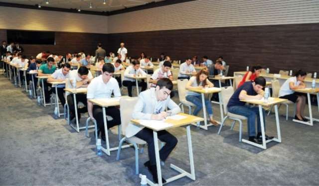 Beynəlxalq Bankın işçiləri imtahan verəcək